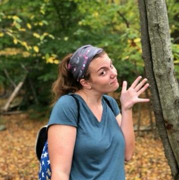 Meet your Posher, Joelle - Picture 1 of 1